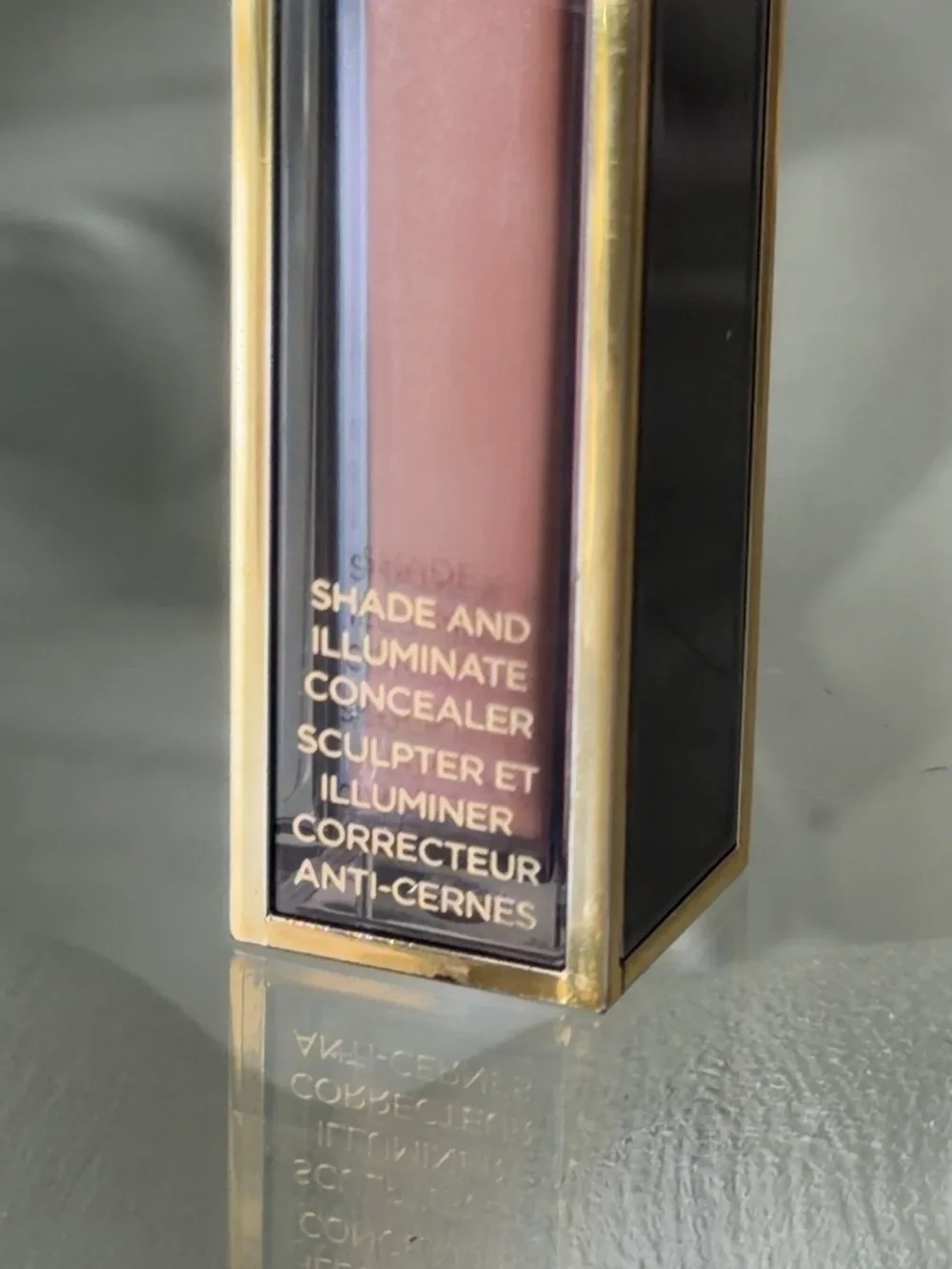 Tom Ford Shade and Illuminate Concealer